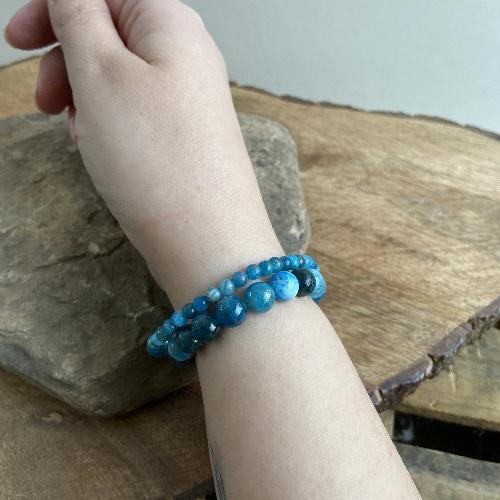 Apatite stone bracelet